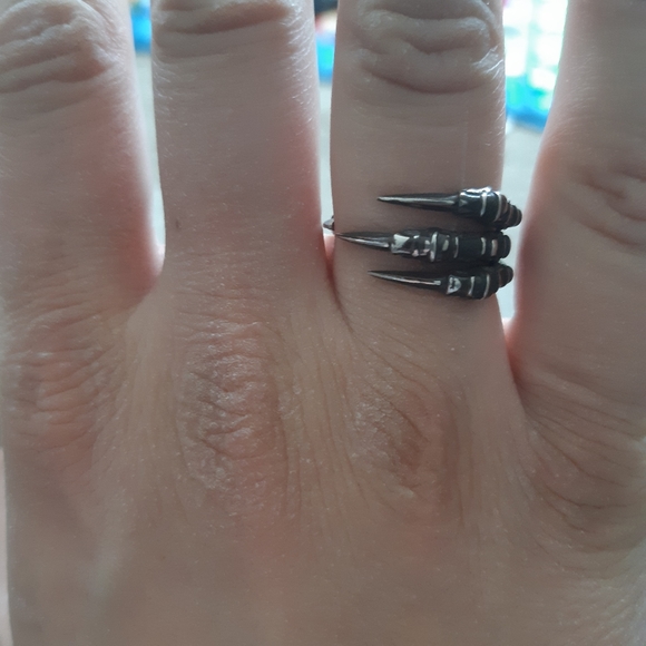 Jewlr claw ring - Picture 3 of 5